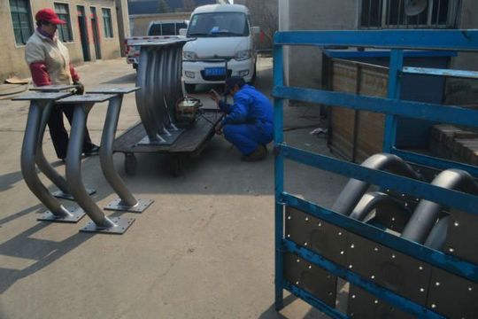 點(diǎn)擊查看詳細(xì)信息<br>標(biāo)題：汽車配件 閱讀次數(shù)：2569